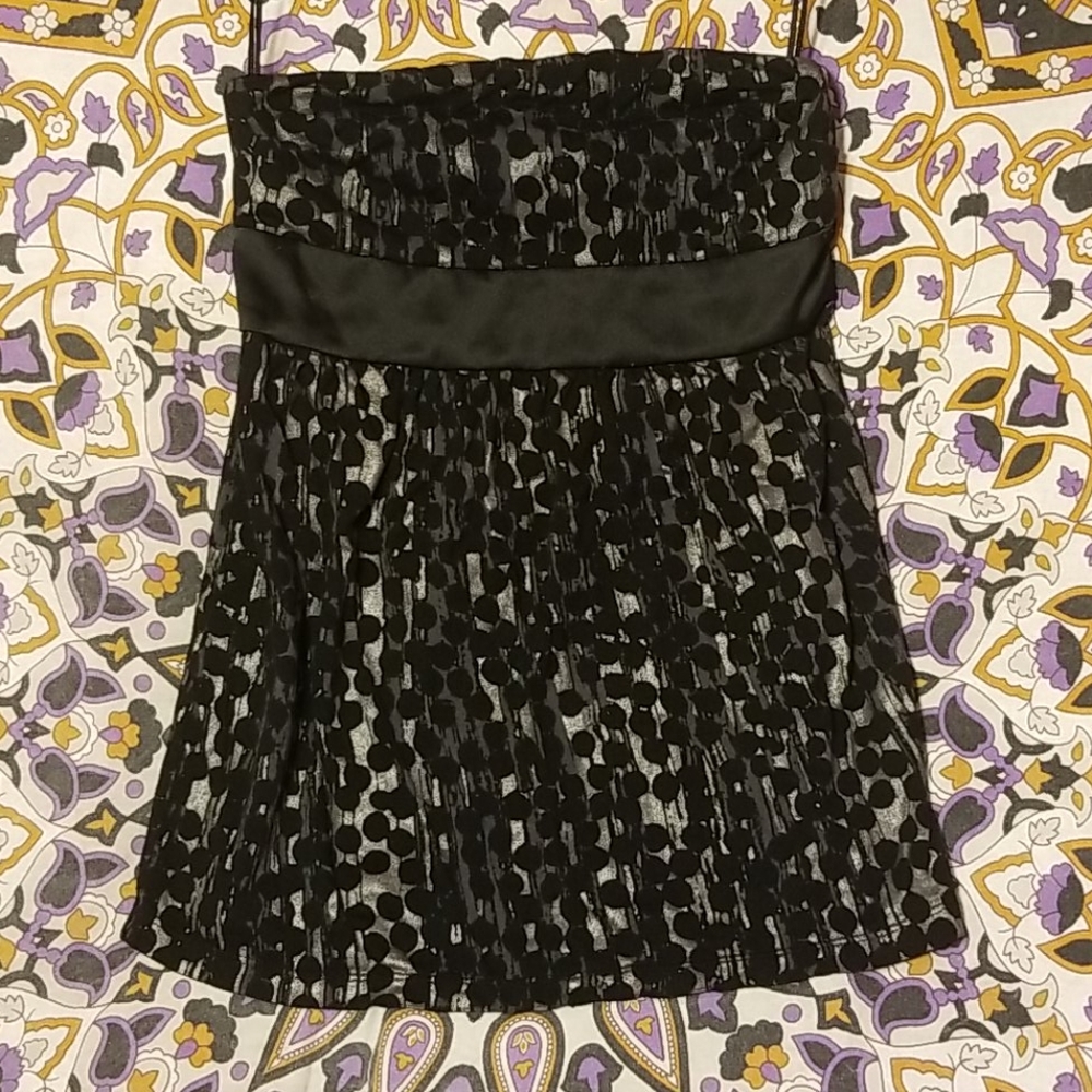 Black Sleeveless Blouse, Metallic Print Design